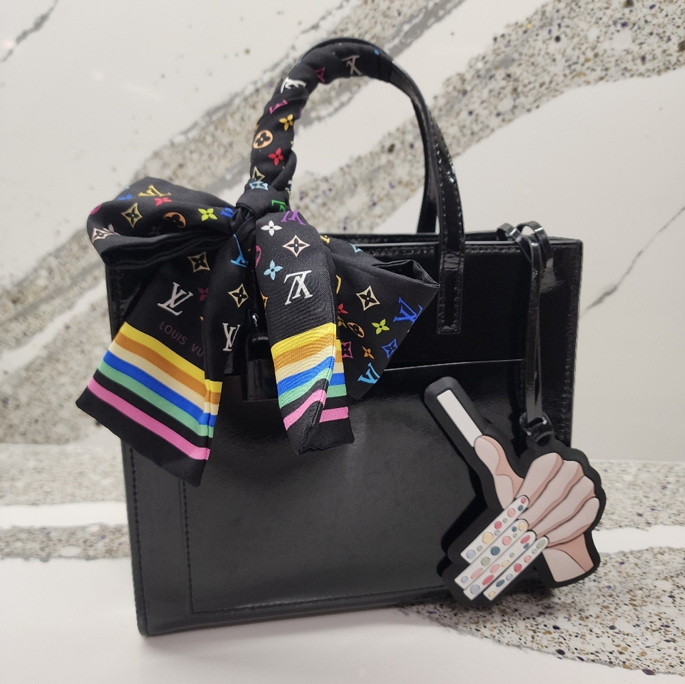 MARC JACOBS Mini Grind Patent Crossbody Tote In Black - Picture 15 of 15